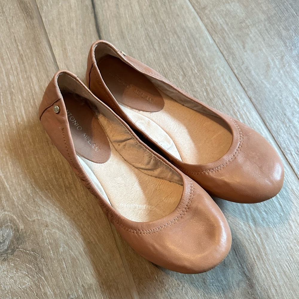ANTONIO MELANI Tan Leather Flats